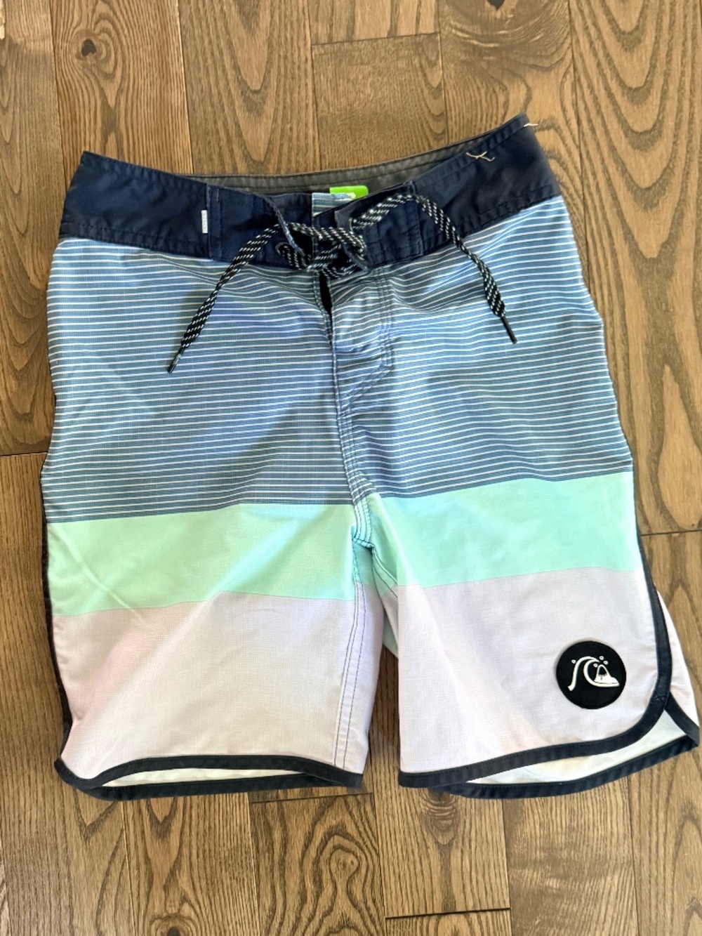 Quicksilver Youth Boardshorts - Size 23